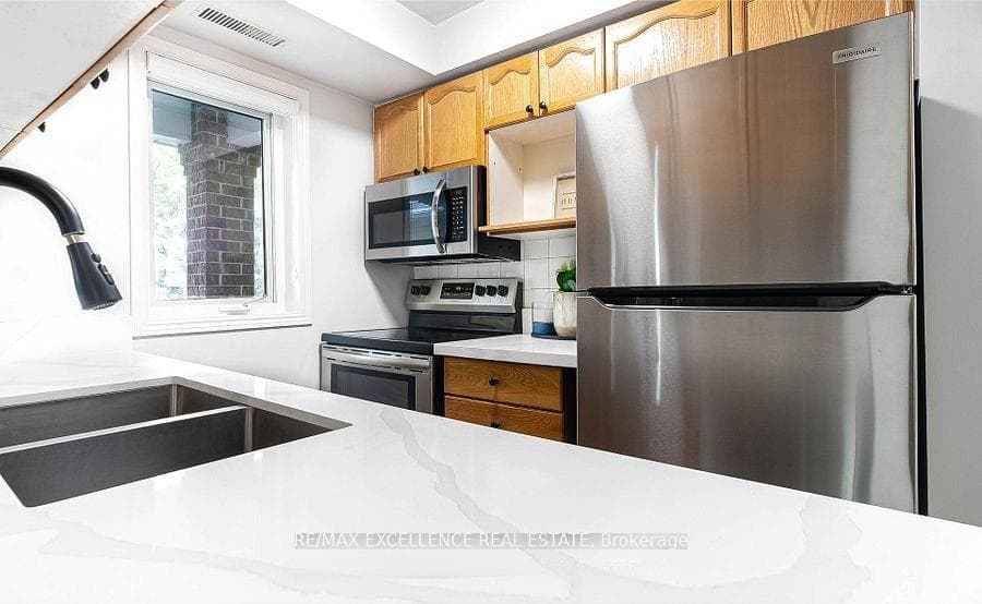 101 Bristol Road Unit 230 photo 3