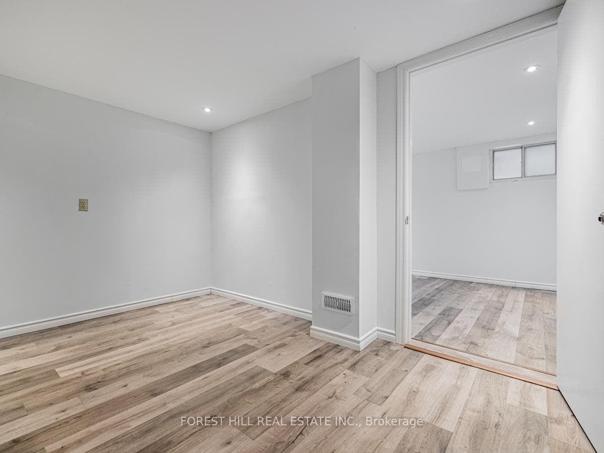 2953 Kingston Road photo 28