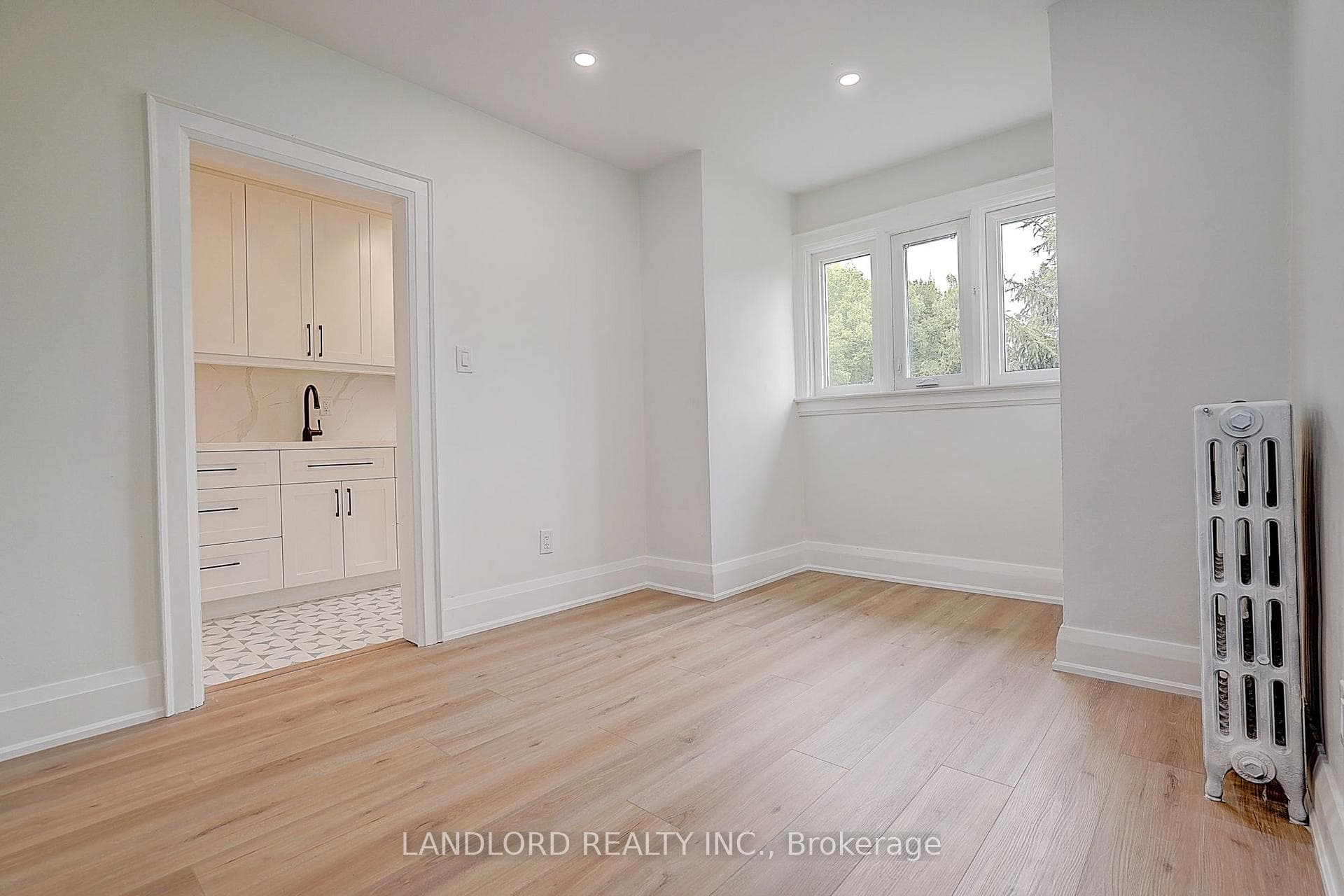 2520 Bloor Street Unit 12 photo 15