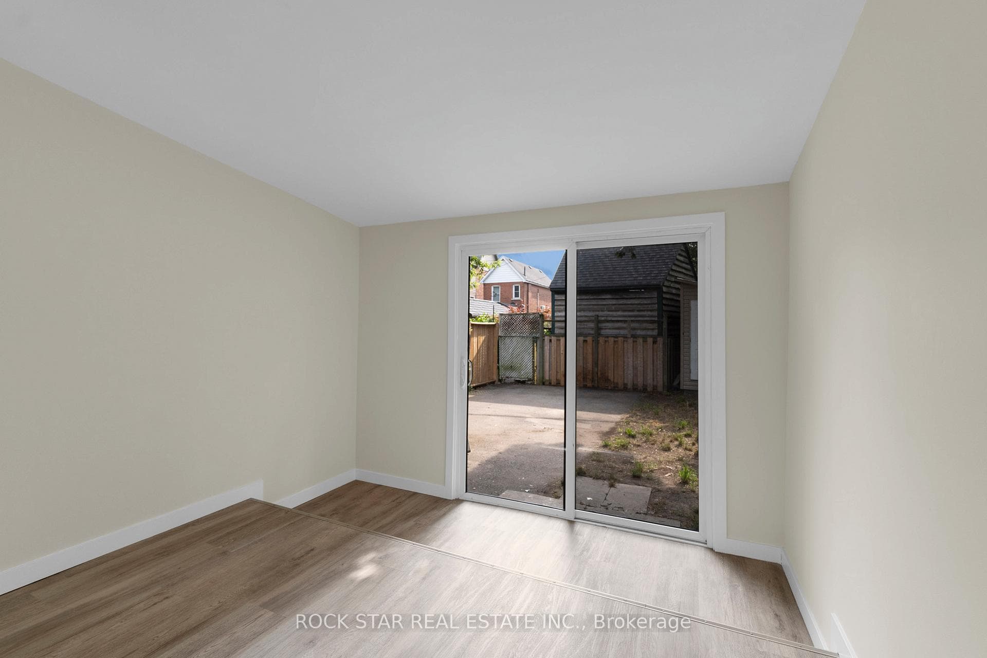 66 Watson Avenue photo 12