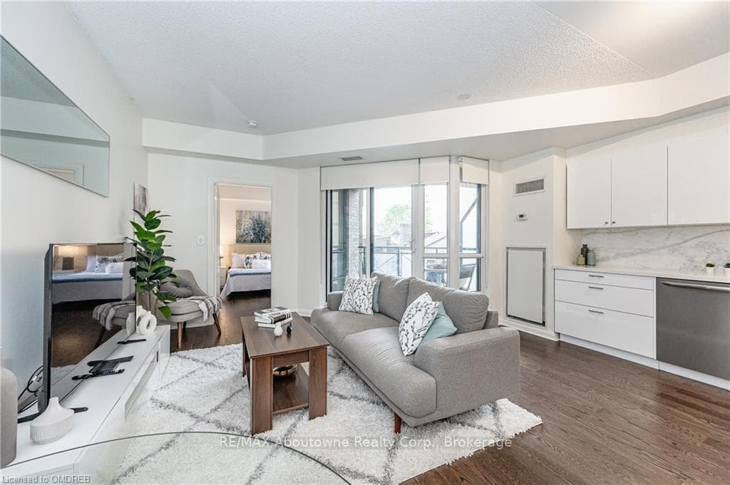 35 HAYDEN Street Unit 401 photo 12