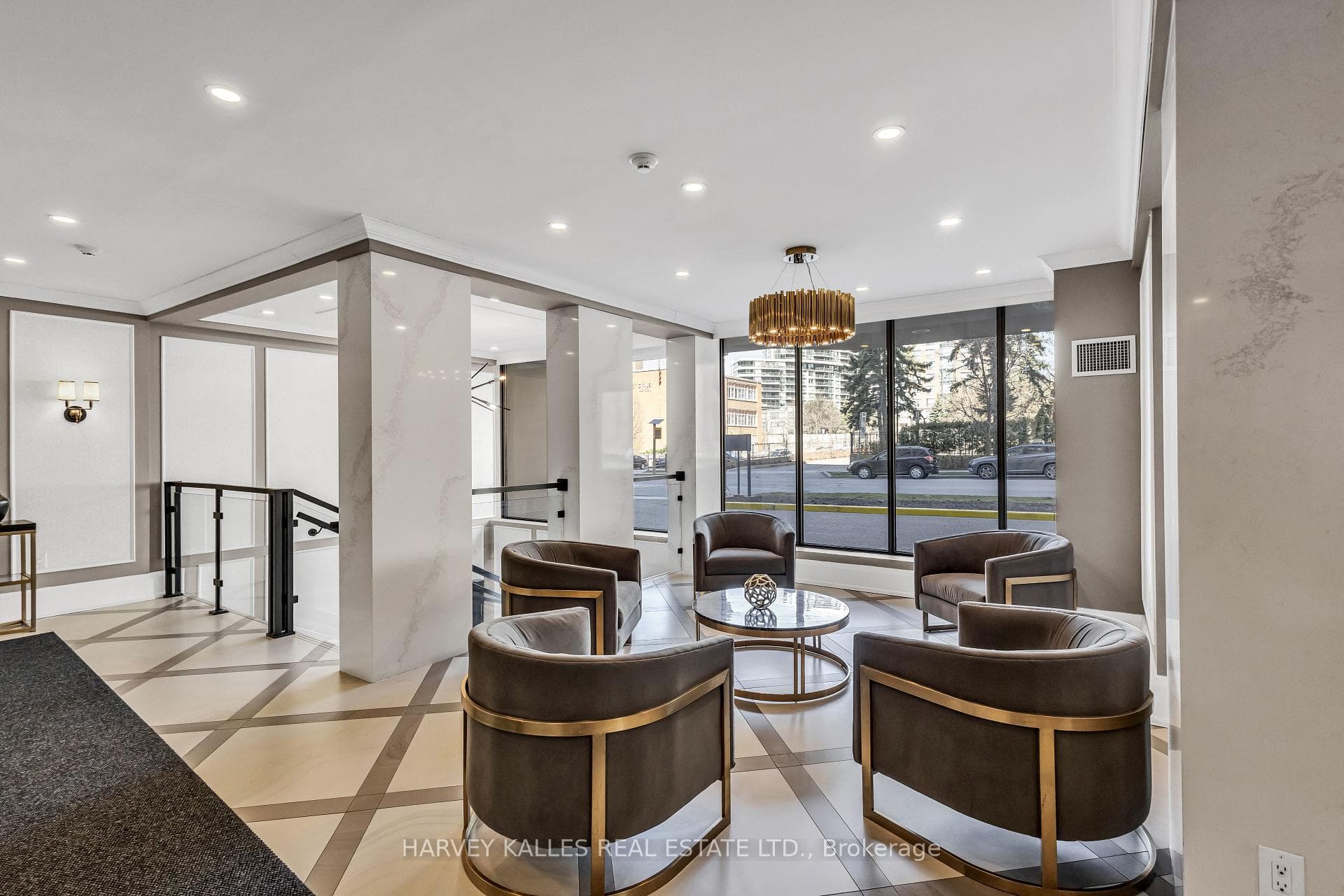 5444 Yonge Street Unit 1110 photo 4