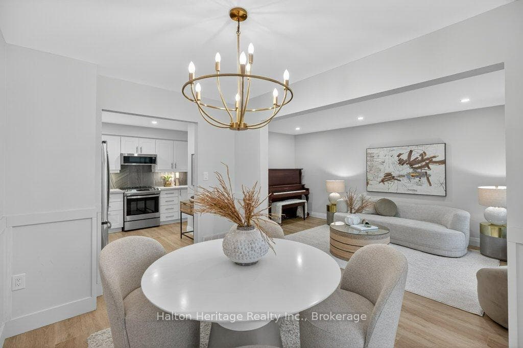 14 Brucedale Avenue photo 9
