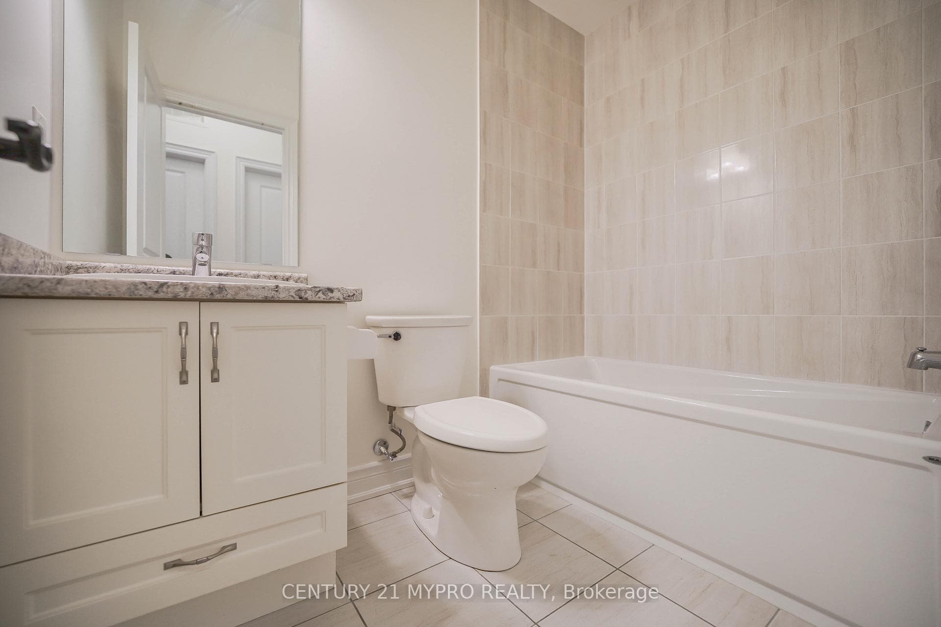 24 Royal Aberdeen Road photo 25