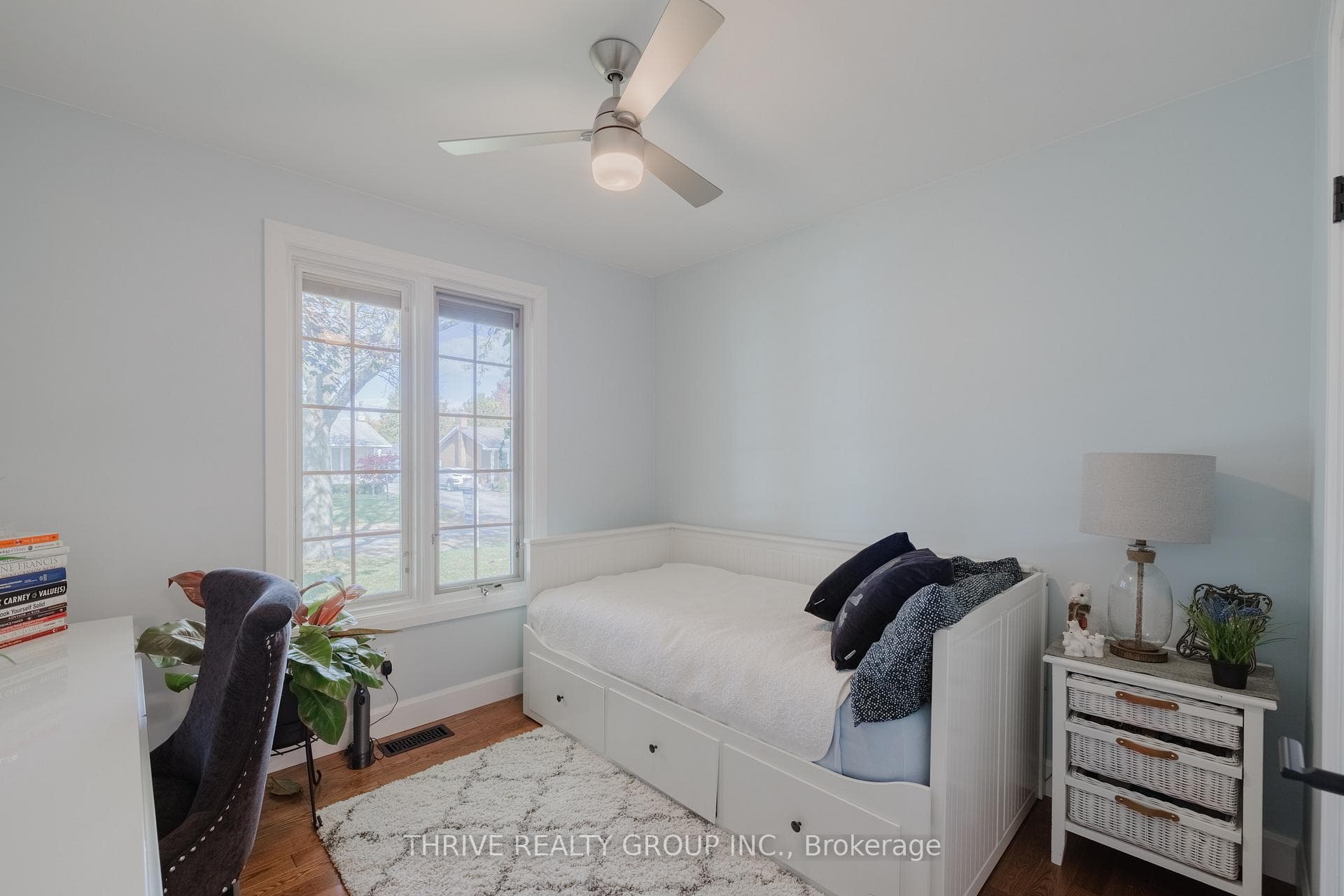 112 Downing Crescent photo 18