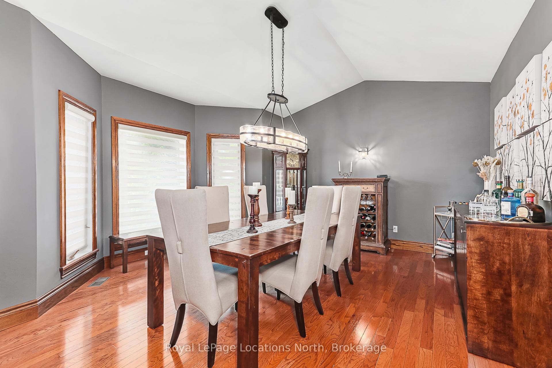 44 Blackburn Avenue photo 20