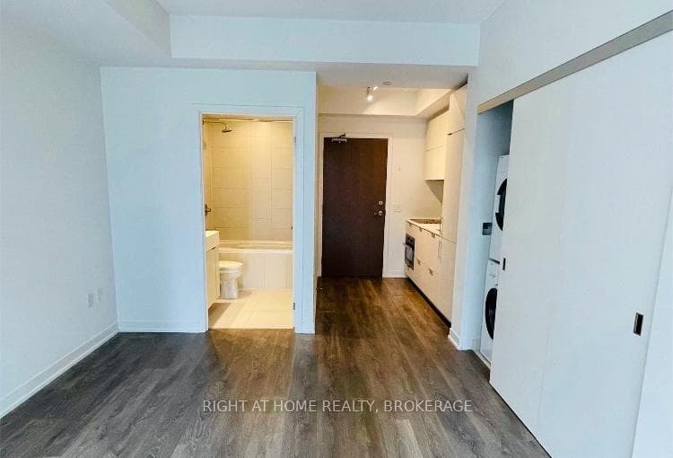 20 Richardson Street Unit 709 photo 4