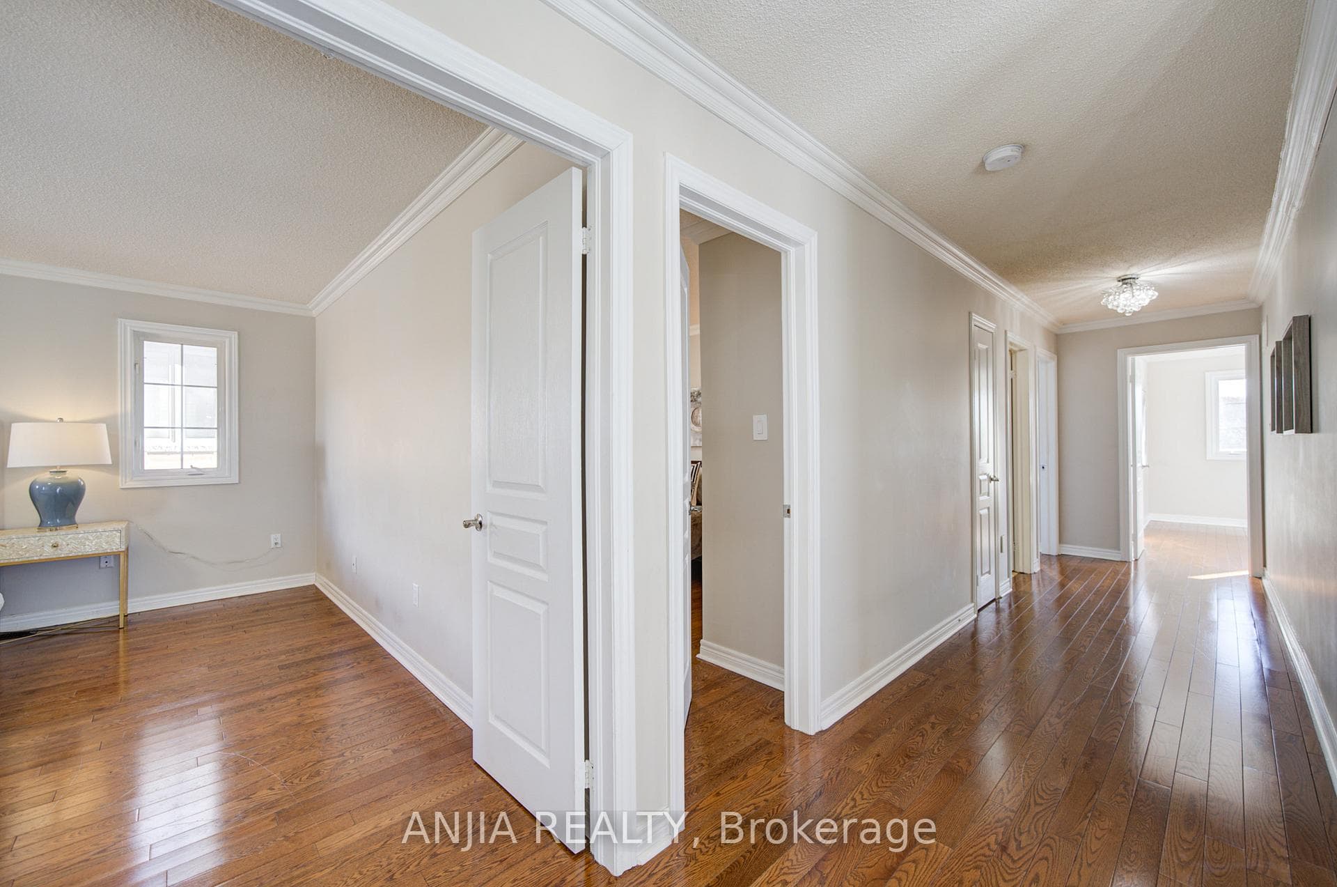 42 Reginald Lamb Crescent photo 24