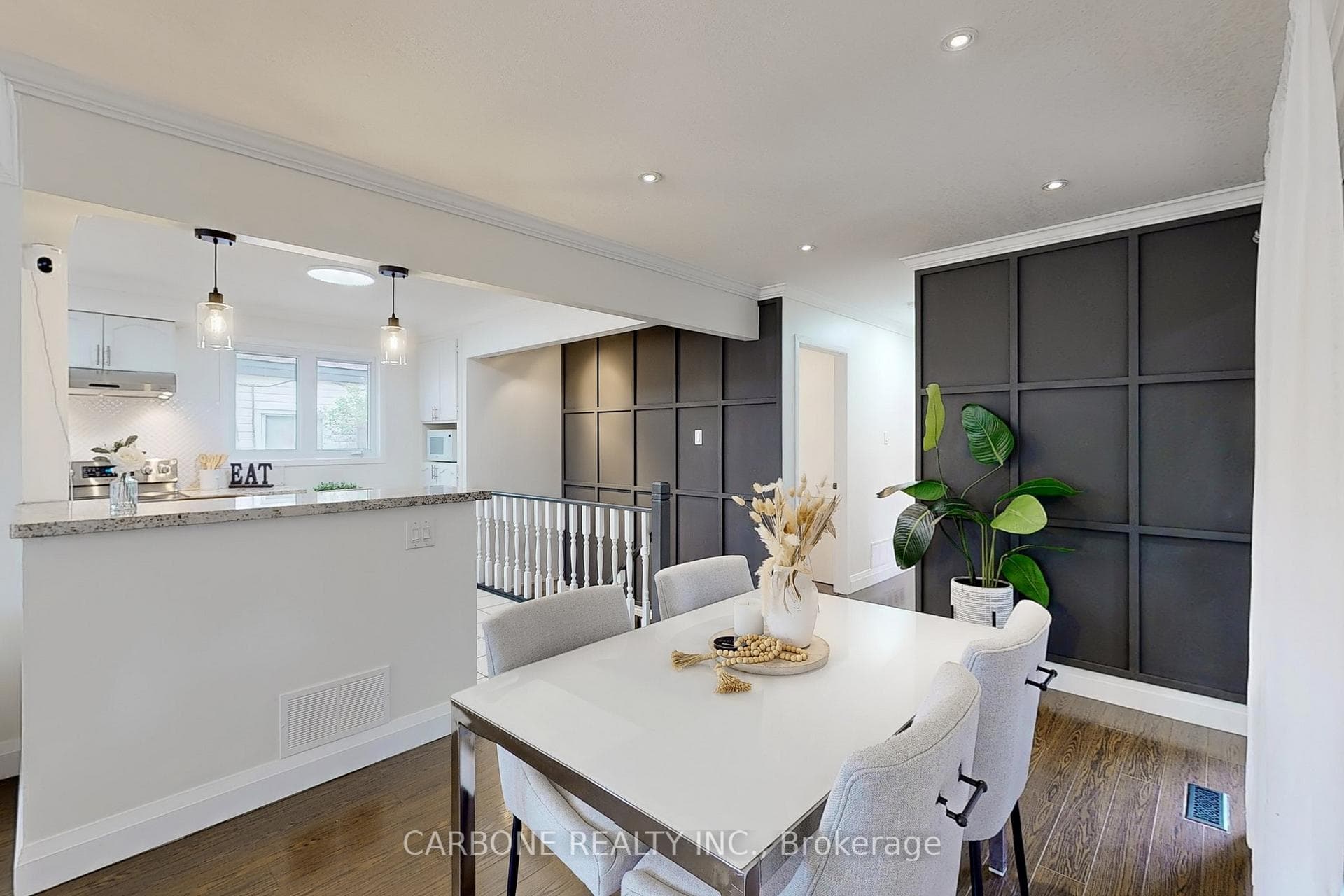 62 Valerie Court photo 10