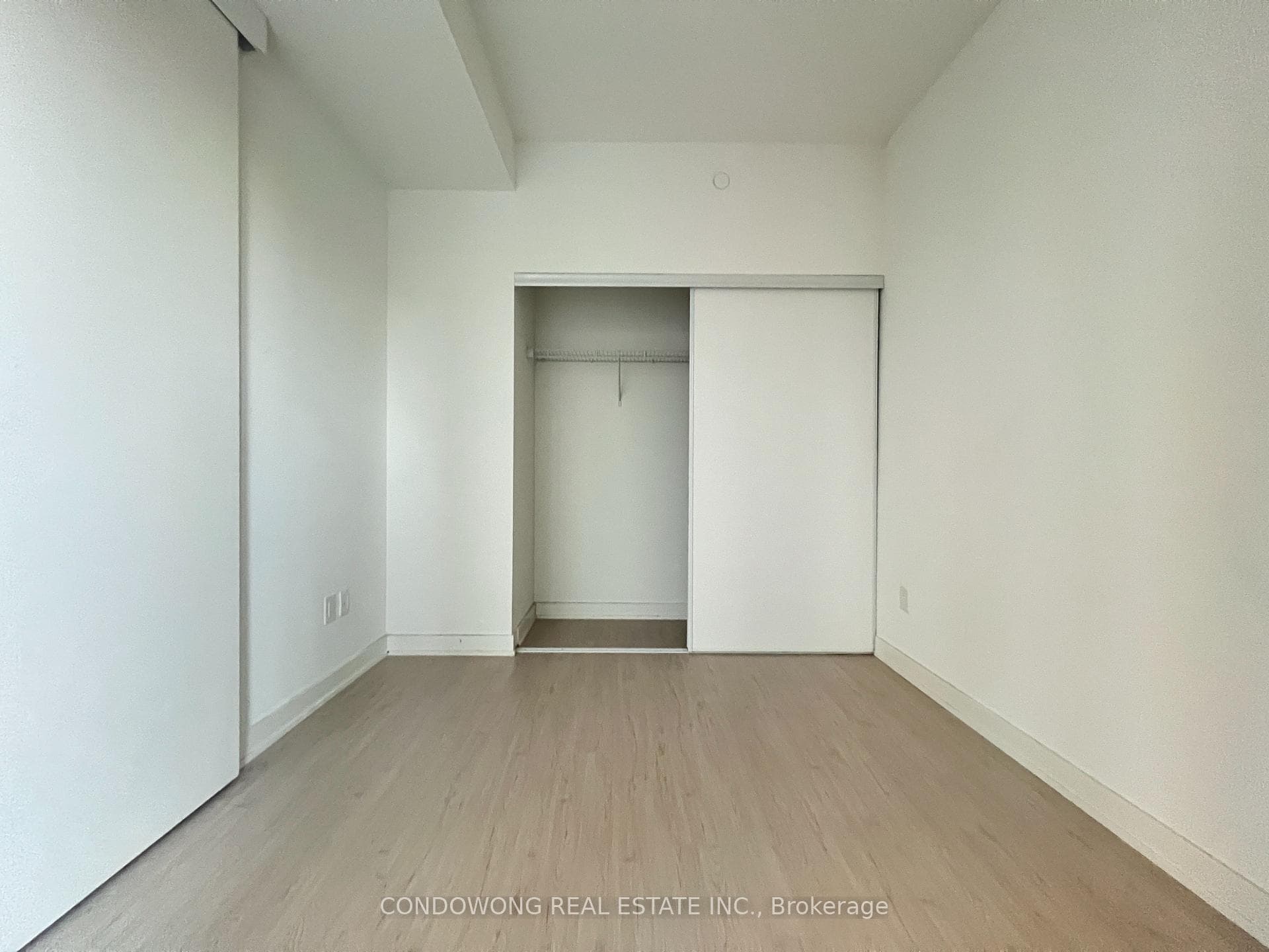 65 Mutual Street Unit 1507 photo 11
