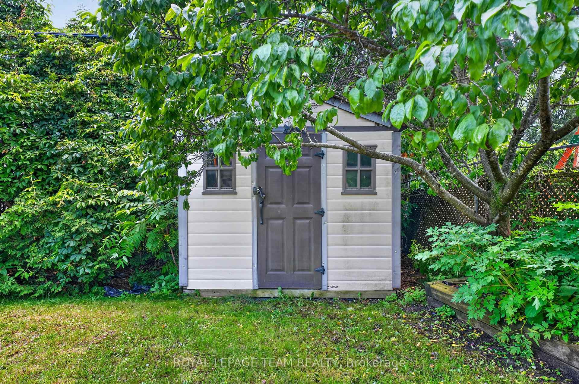 64 Mulvagh Avenue photo 42