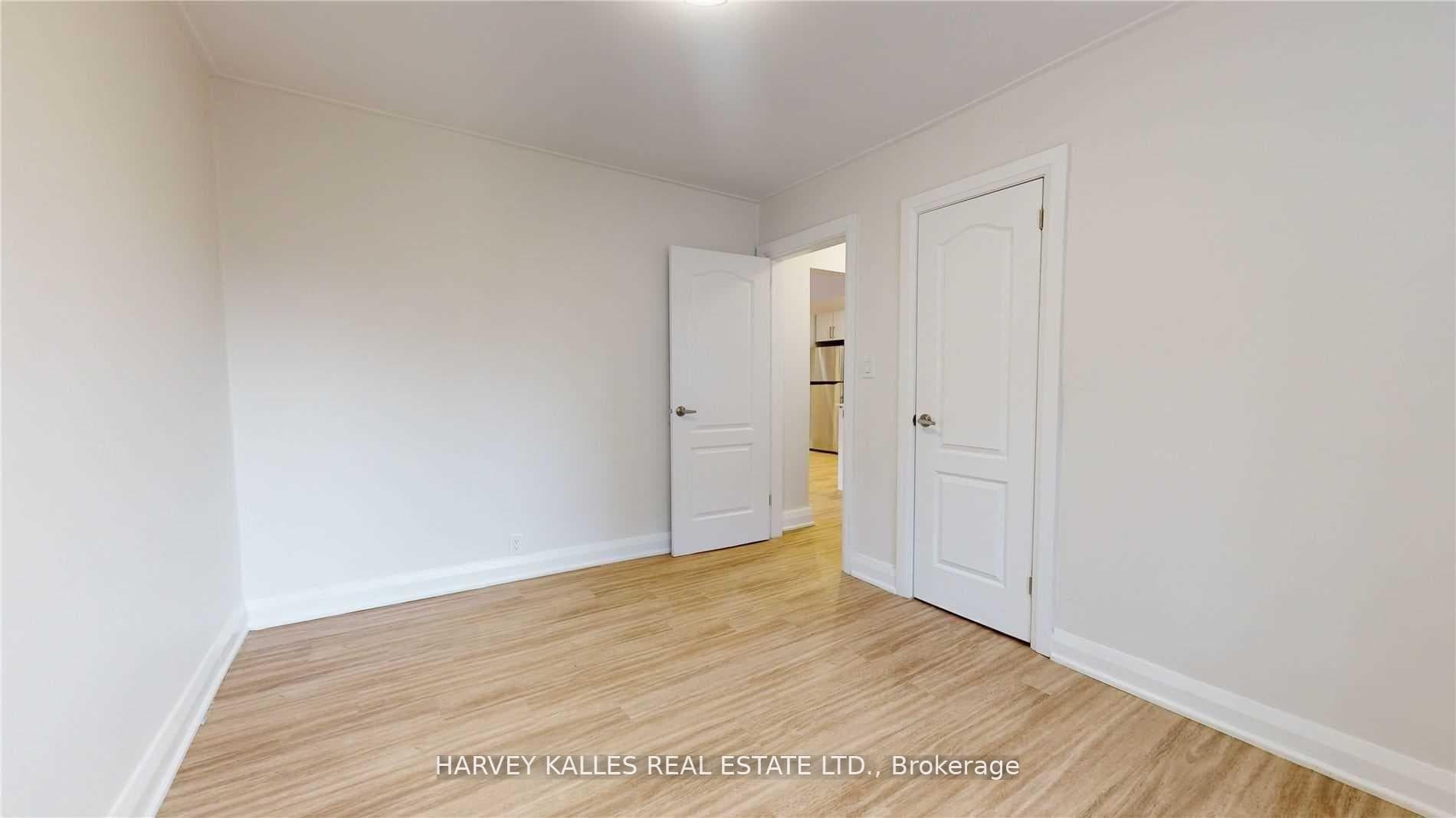 316 Lonsdale Road Unit 2 photo 15