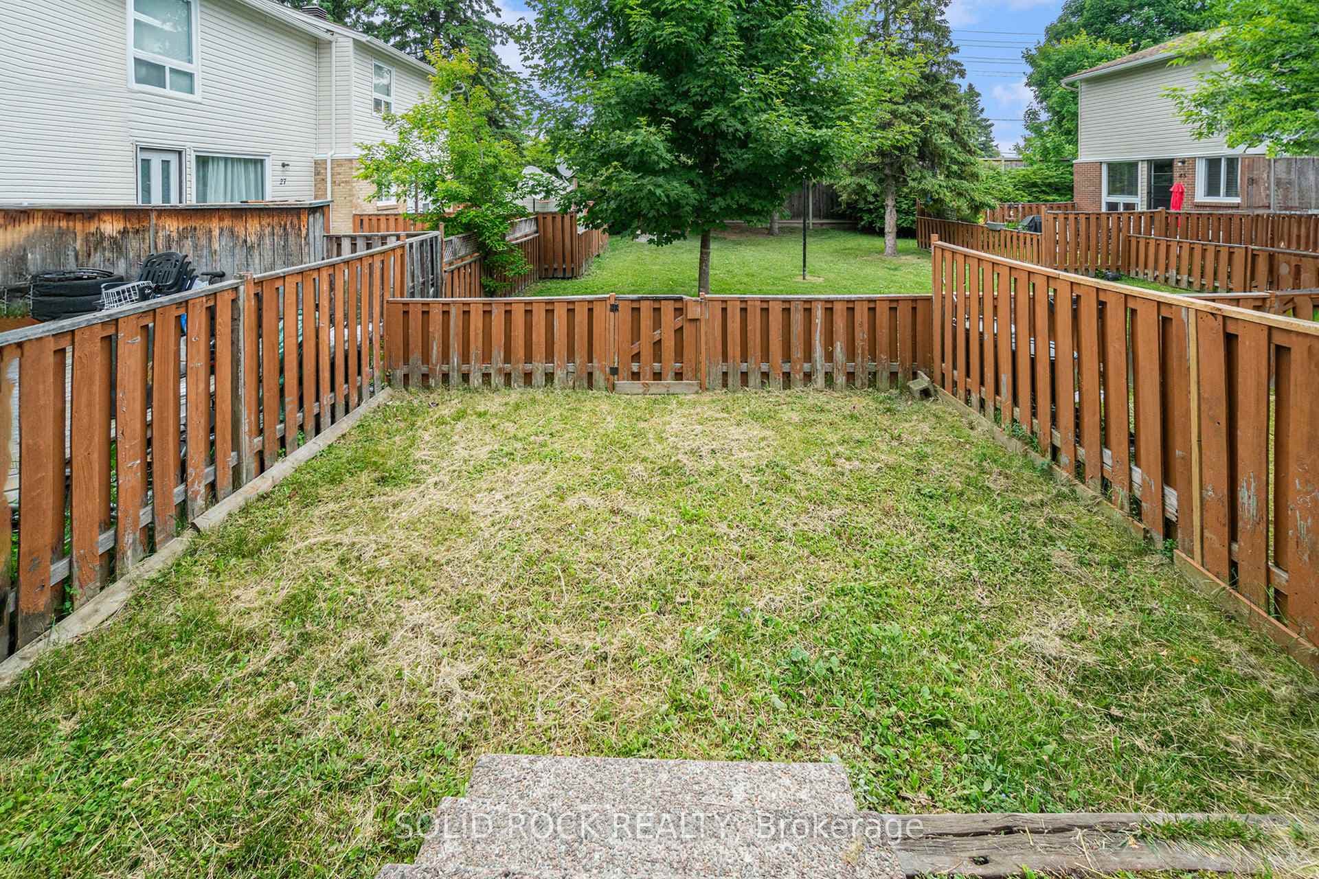33 Thistledown Court photo 29