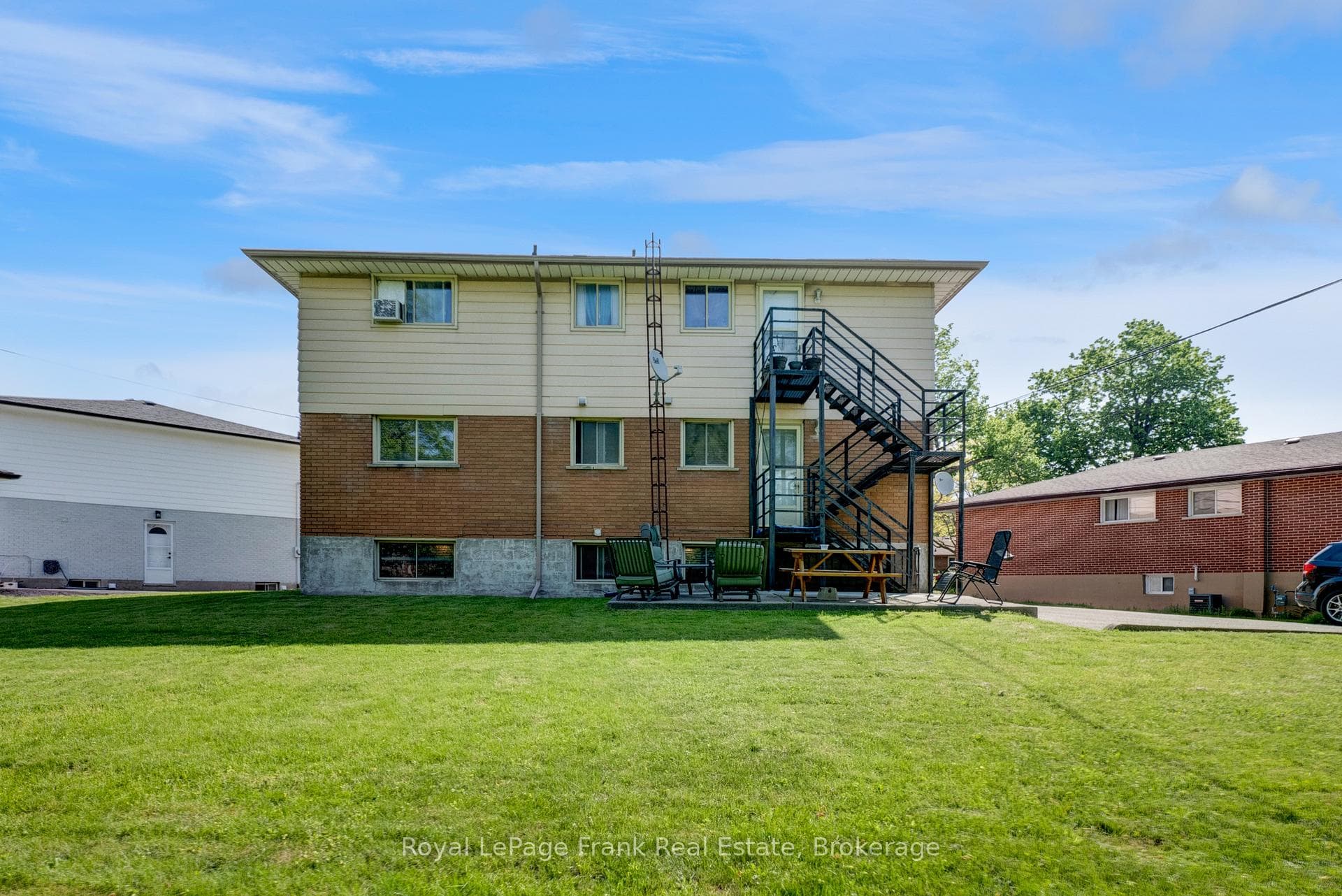 596 Talbot Court photo 11