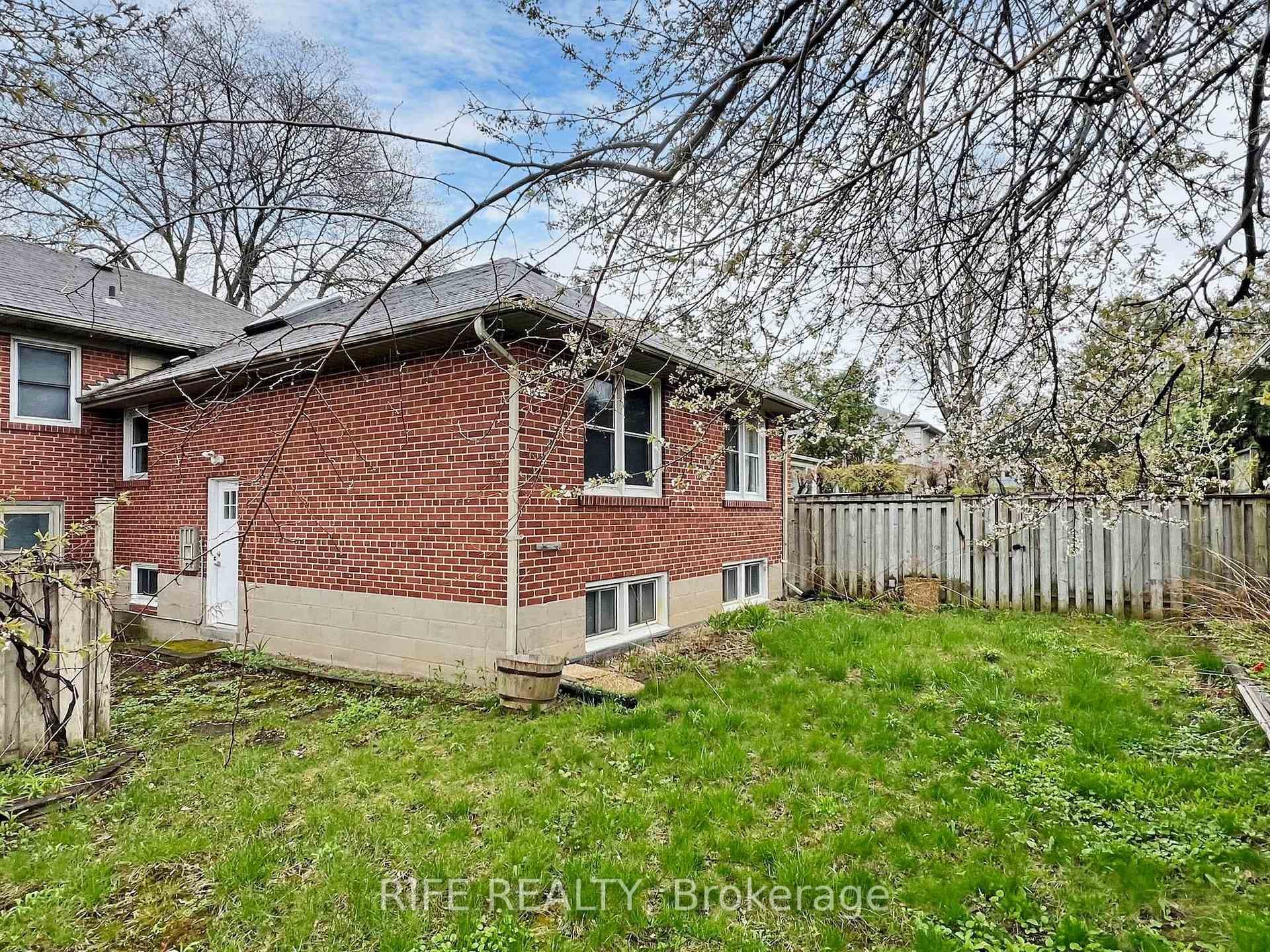 68 Fenn Avenue photo 36