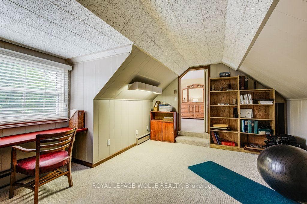 97 Somerset Crescent photo 30