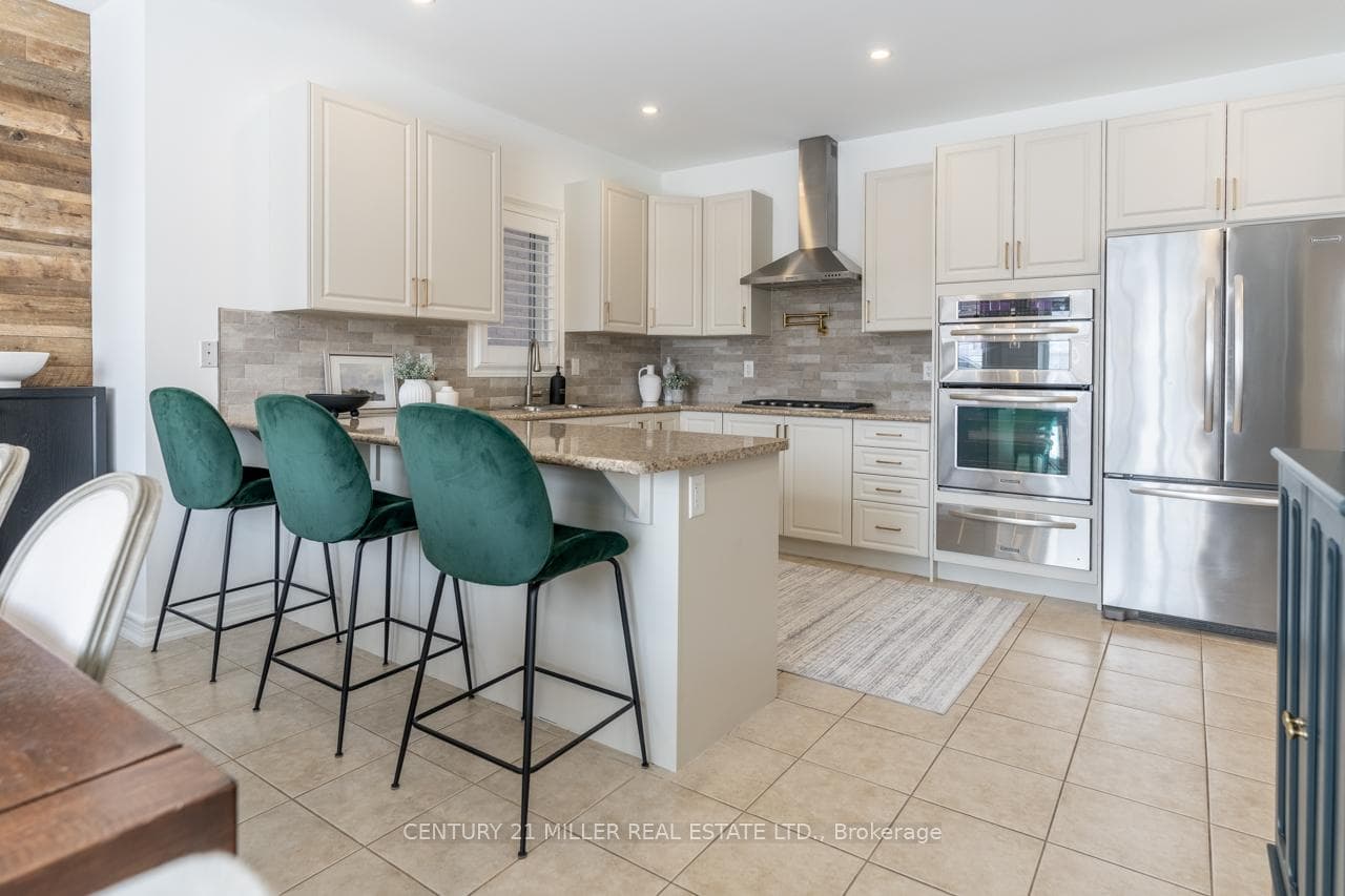 430 Harkin Place photo 10