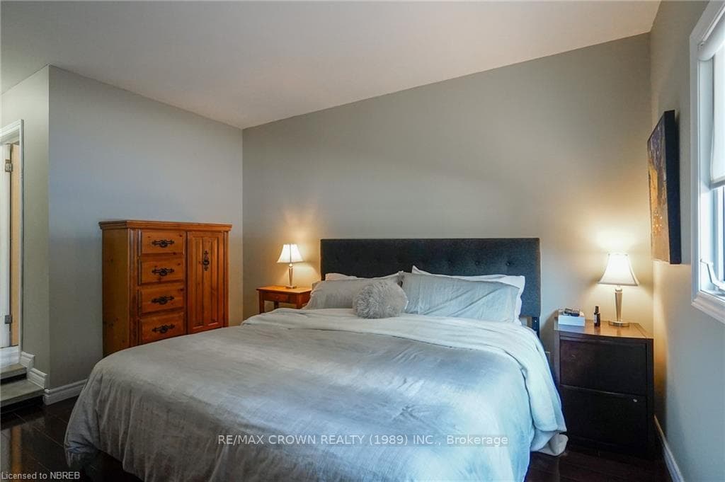 387 MCKEE Drive photo 22