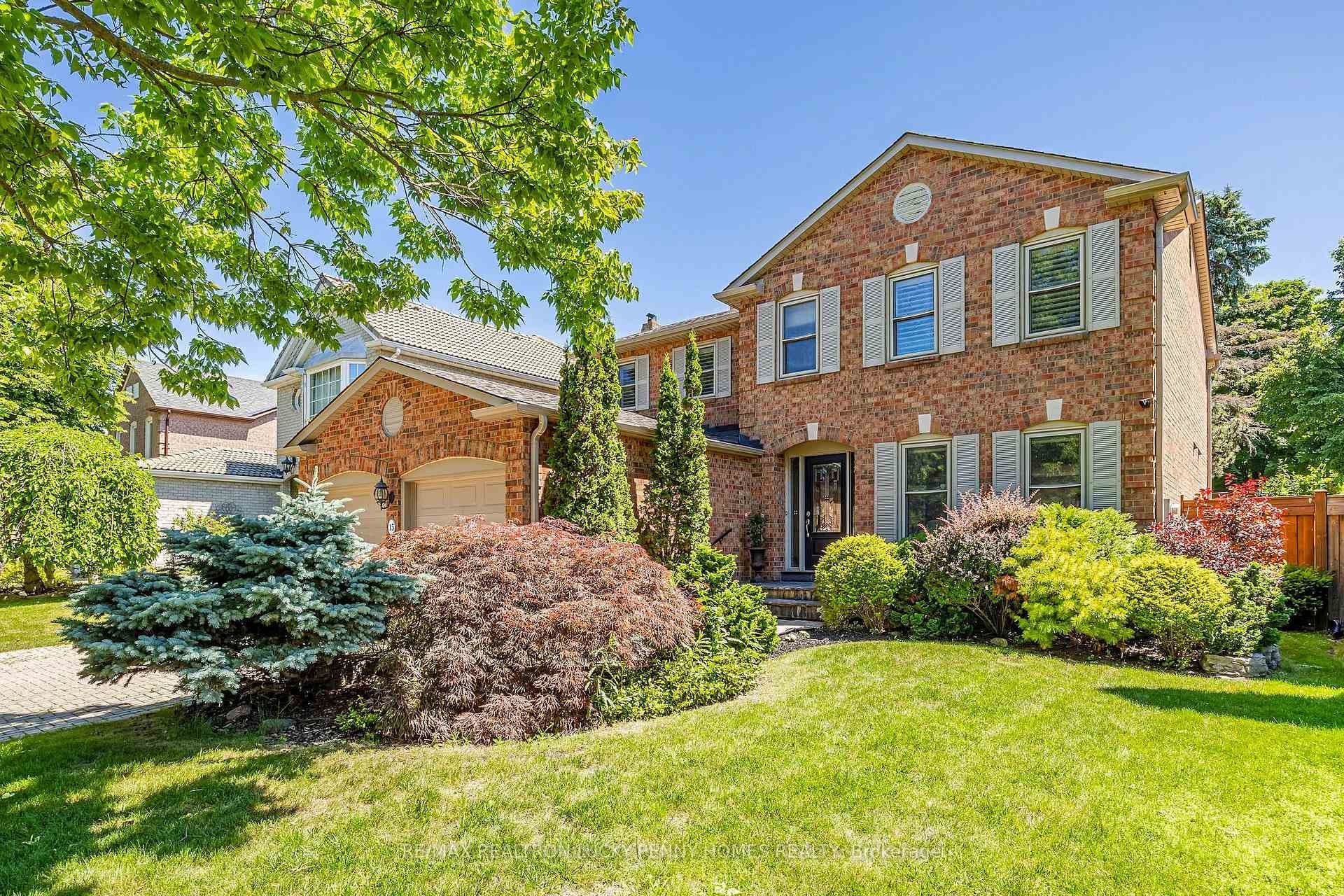 15 Aitken Circle photo 2