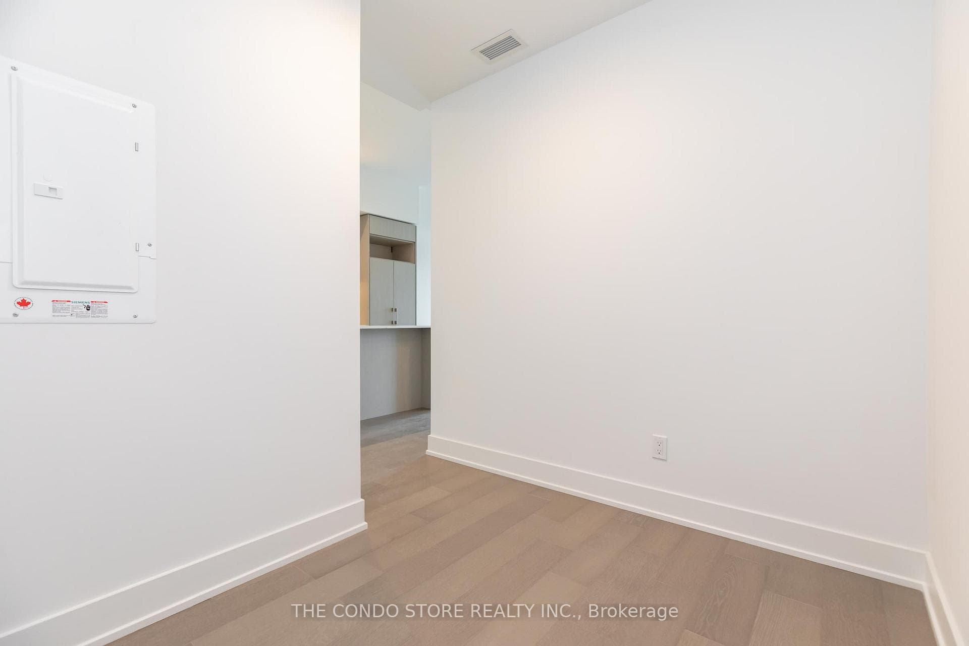 8 Manor Road Unit 304 photo 19