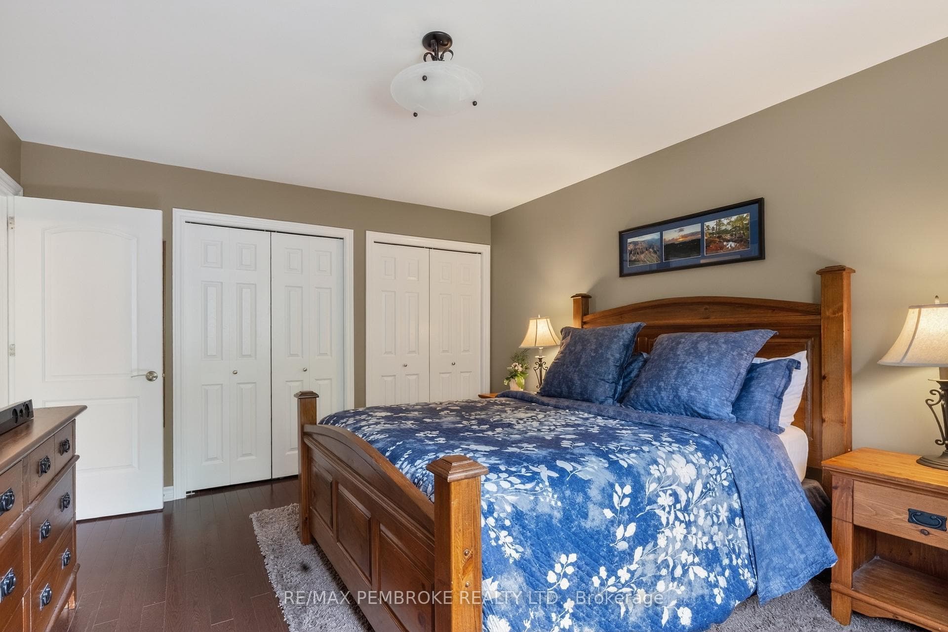 61 Oak Avenue photo 23