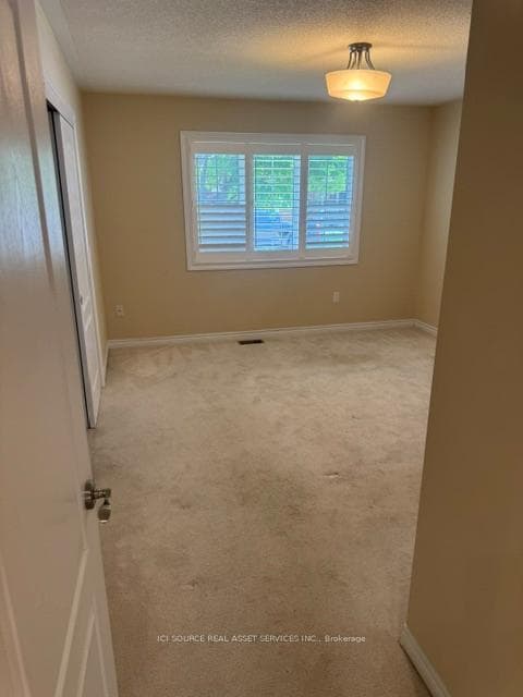 19 Leland Lane photo 15