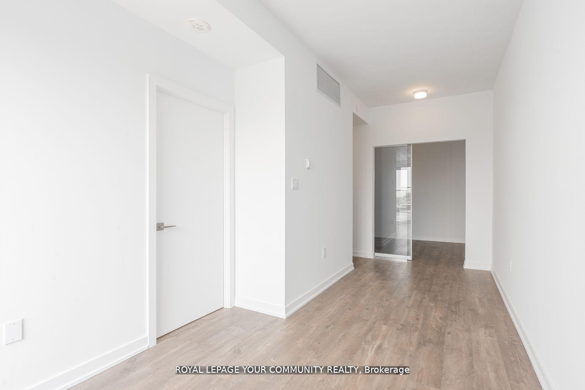 2433 Dufferin Street Unit 803 photo 15