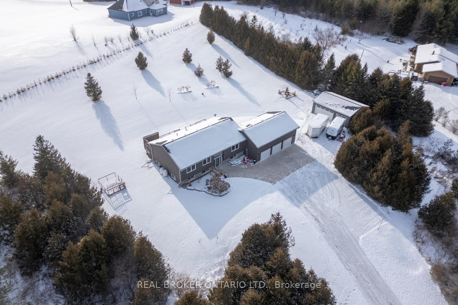 7319 Cavan Road photo 3