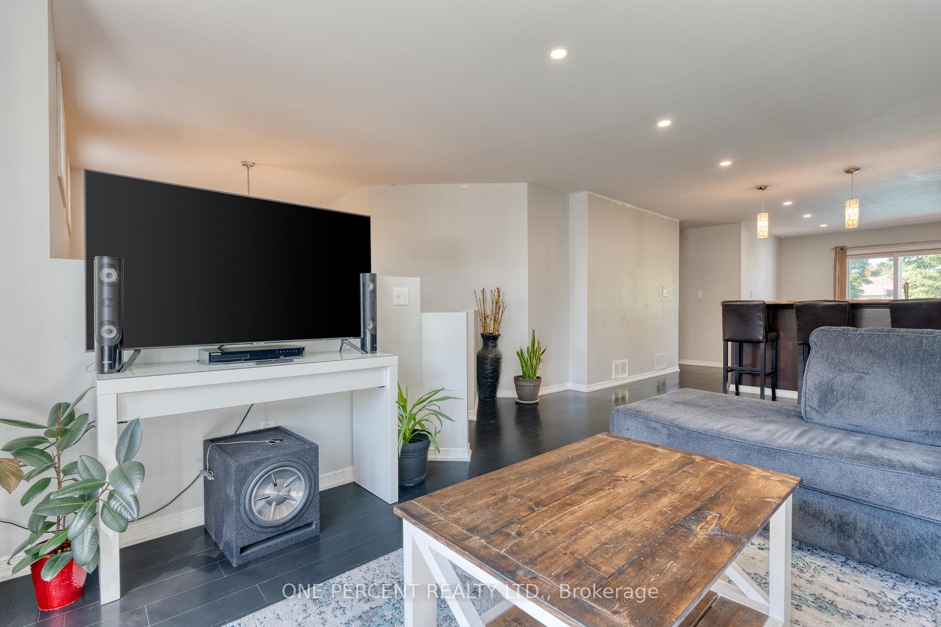12 Fuller Drive photo 11