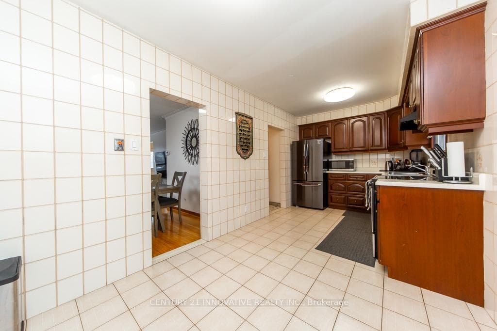 4 Albacore Crescent photo 11