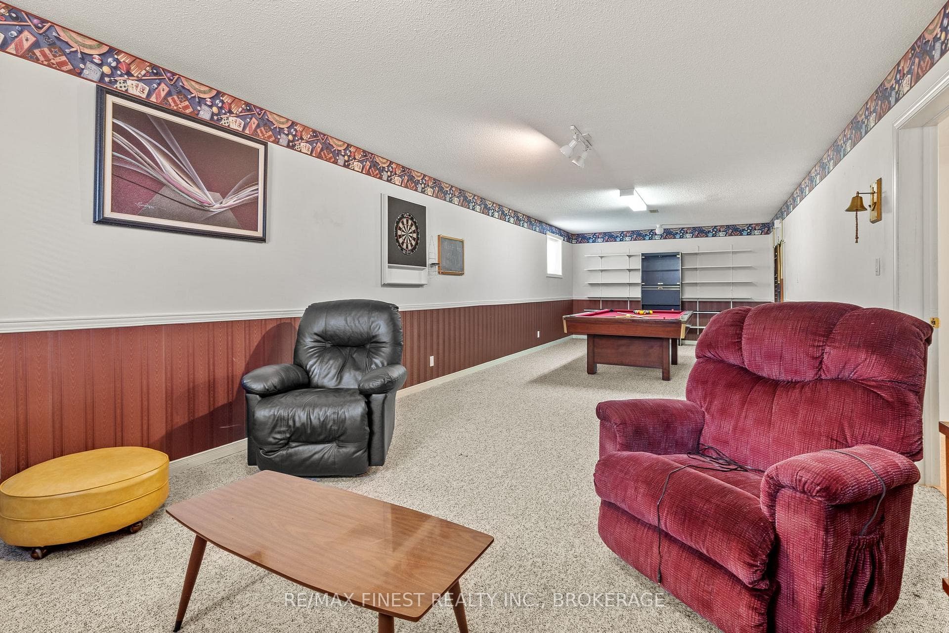 9 FORCHUK Crescent photo 31