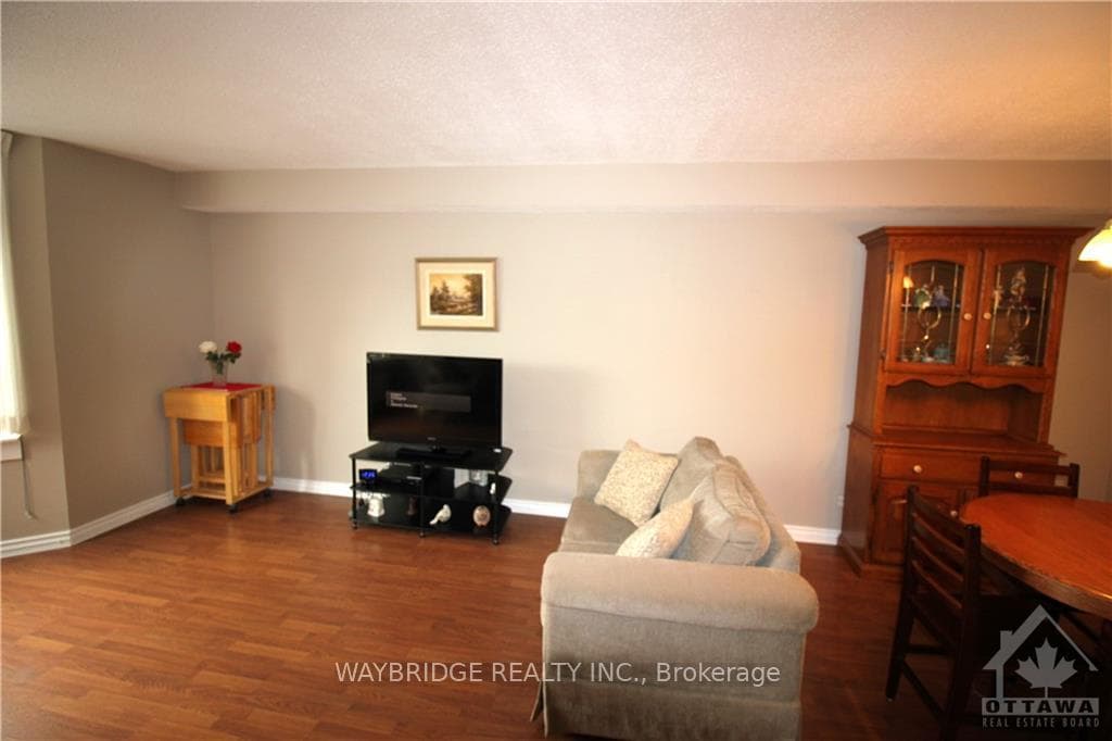 80 SANDCASTLE Drive Unit 505 photo 14