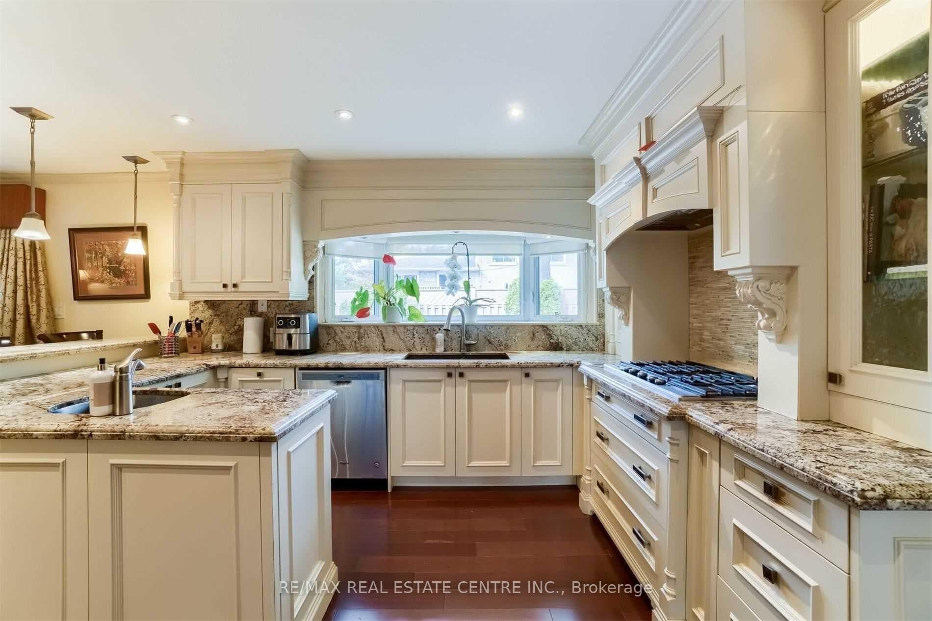 41 Clearside Place photo 13