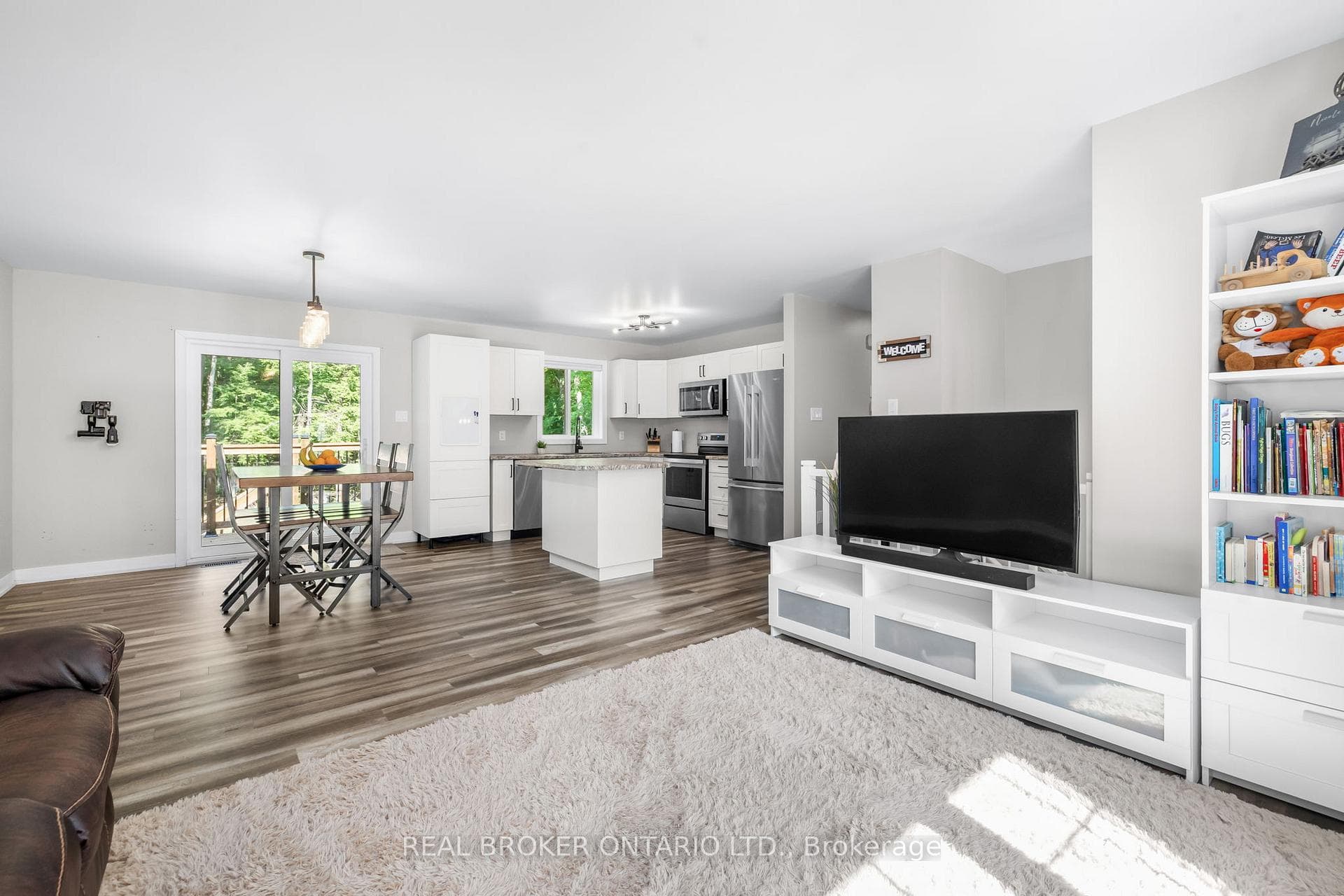 804 Darling Road photo 7