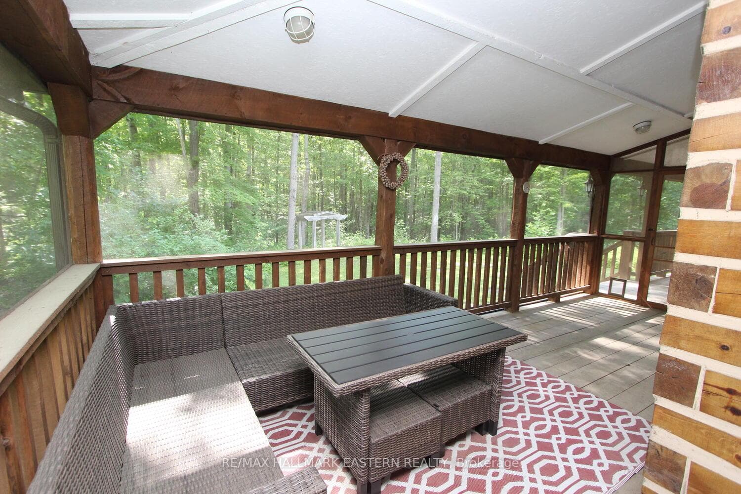 Screened in Porch