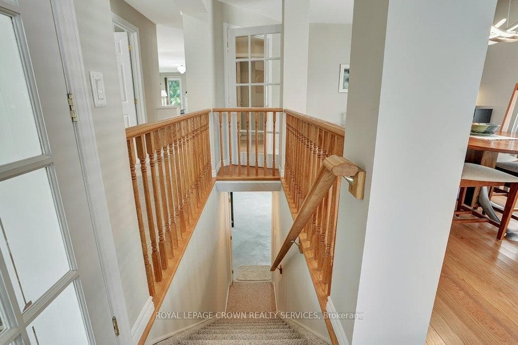 244 Glenariff Drive photo 32