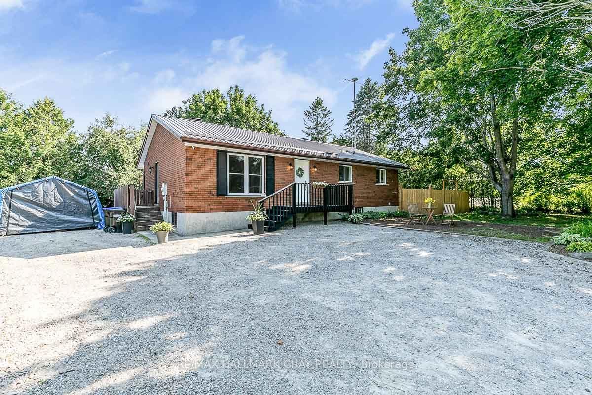 799 Lakeshore Road photo 34