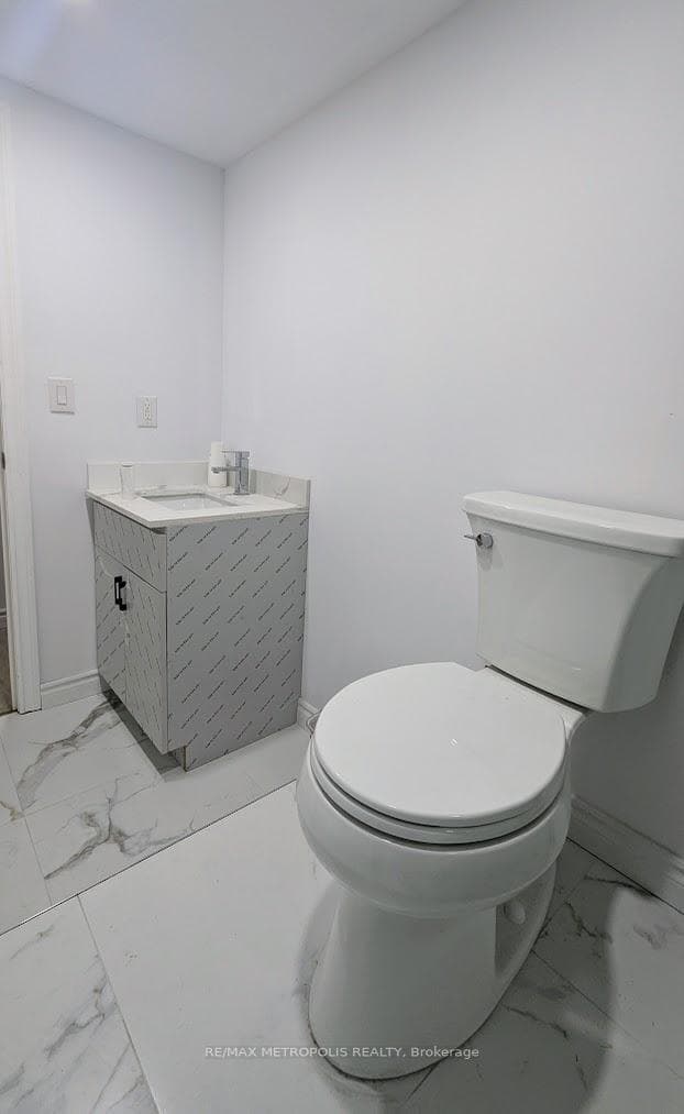 83 Longwood Drive photo 19