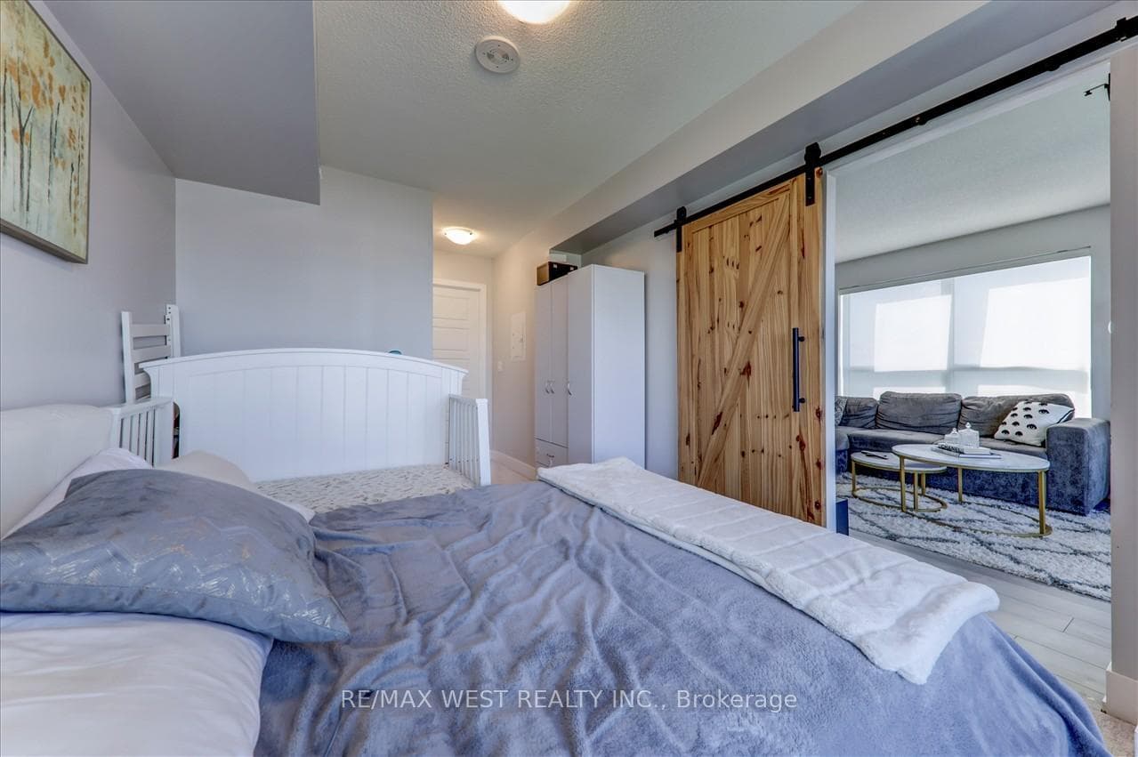 1255 Bayly Street Unit 1102 photo 19