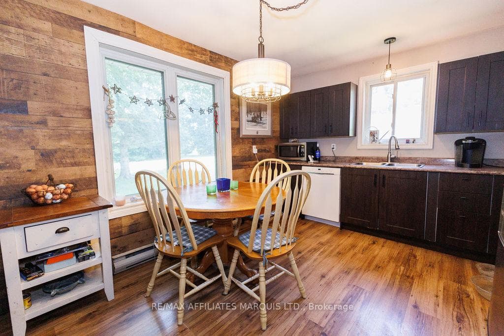 21111 Concession 8 Road photo 15