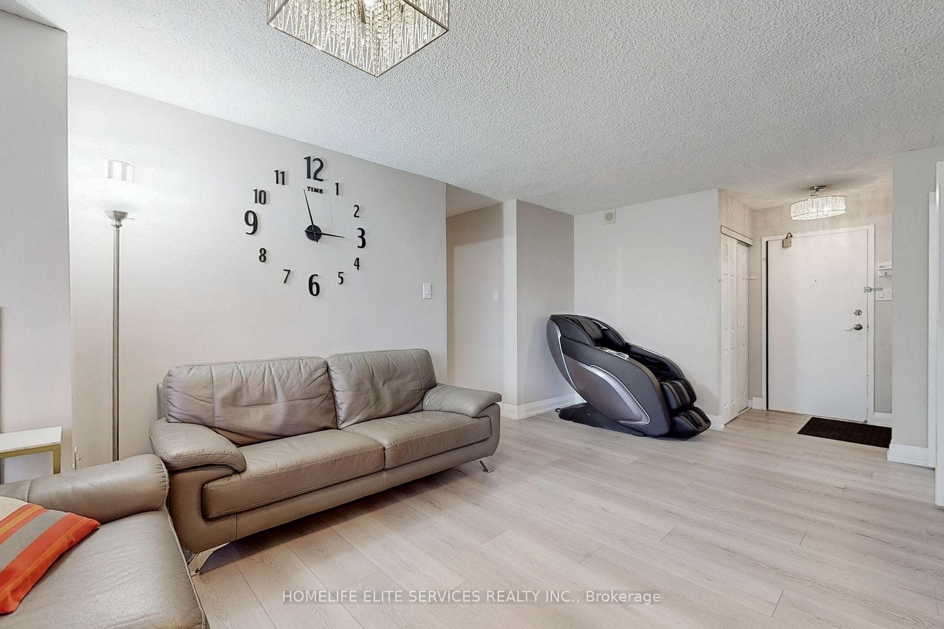 120 Dundalk Drive Unit 612 photo 10