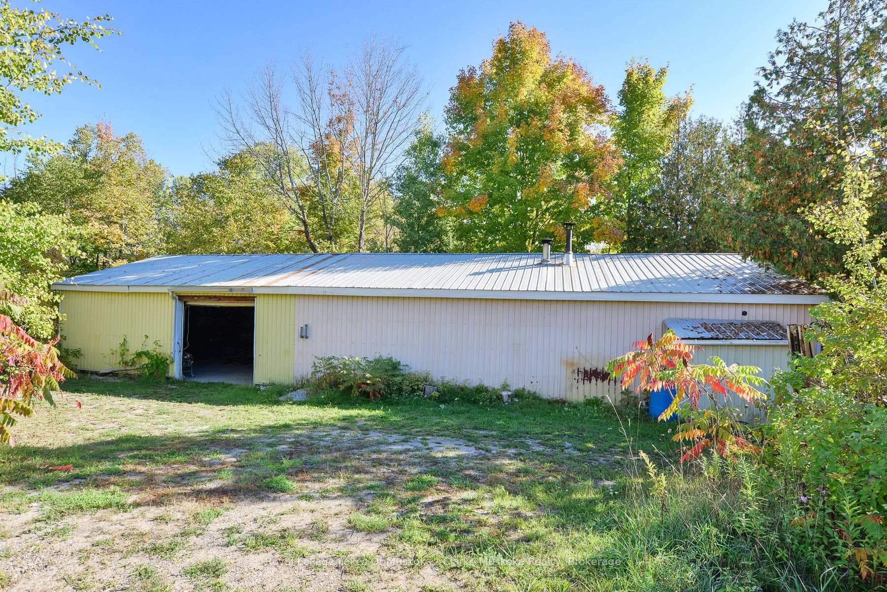 1085 R Nelson Road photo 7
