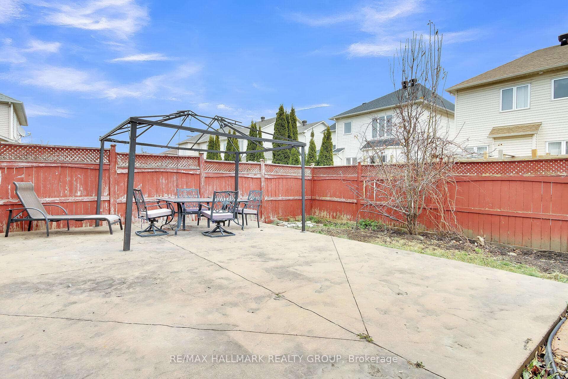 714 Clearbrook Drive photo 32