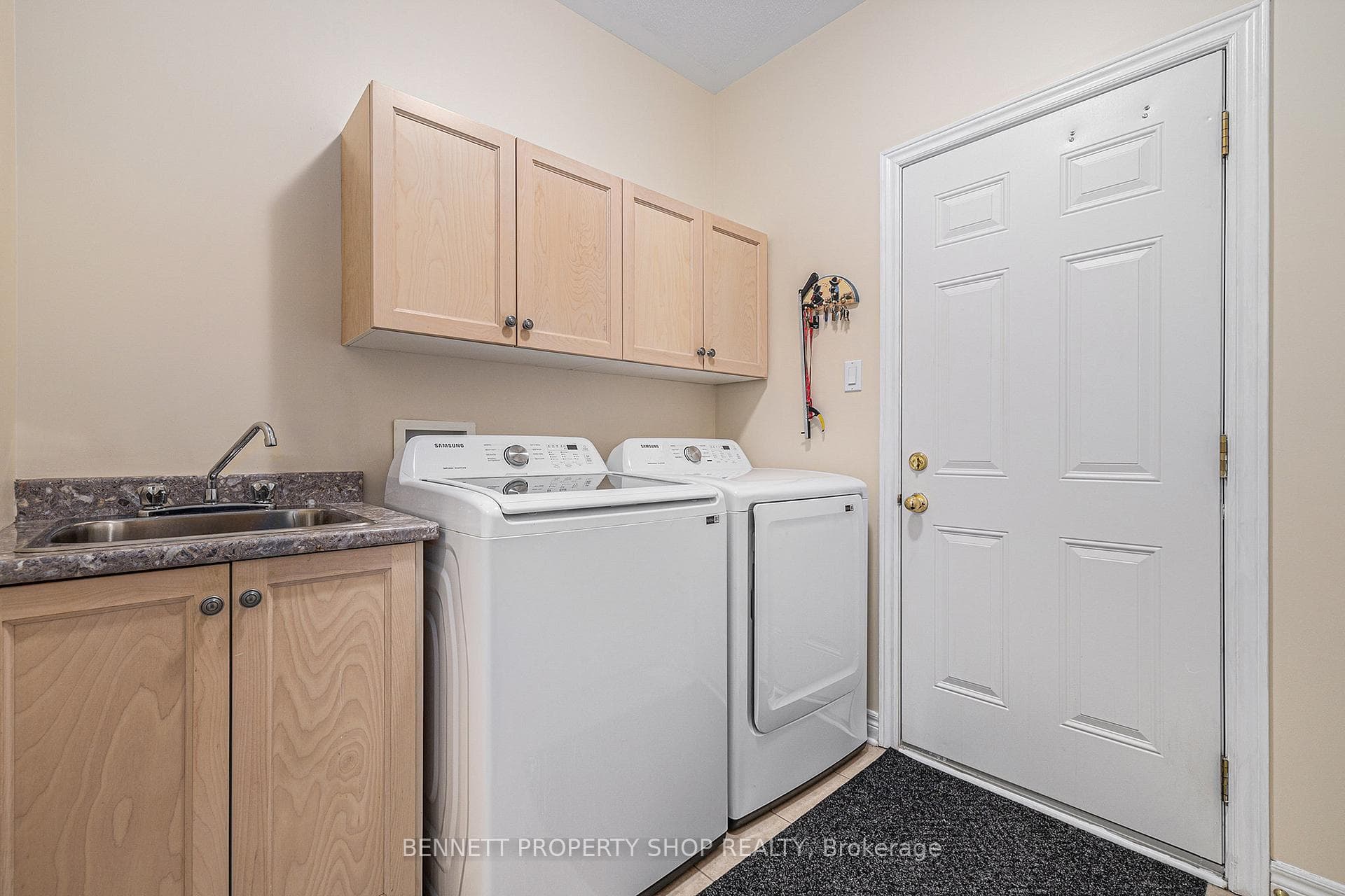 10 Brightside Avenue photo 31