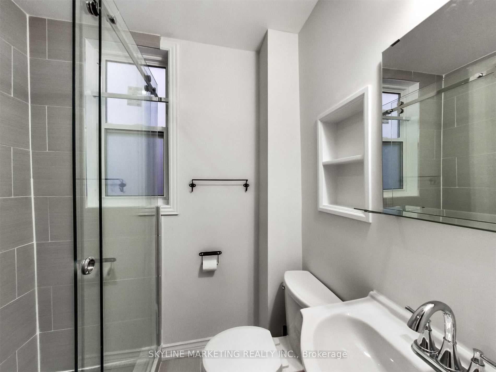 809 Dovercourt Road Unit Upper photo 14