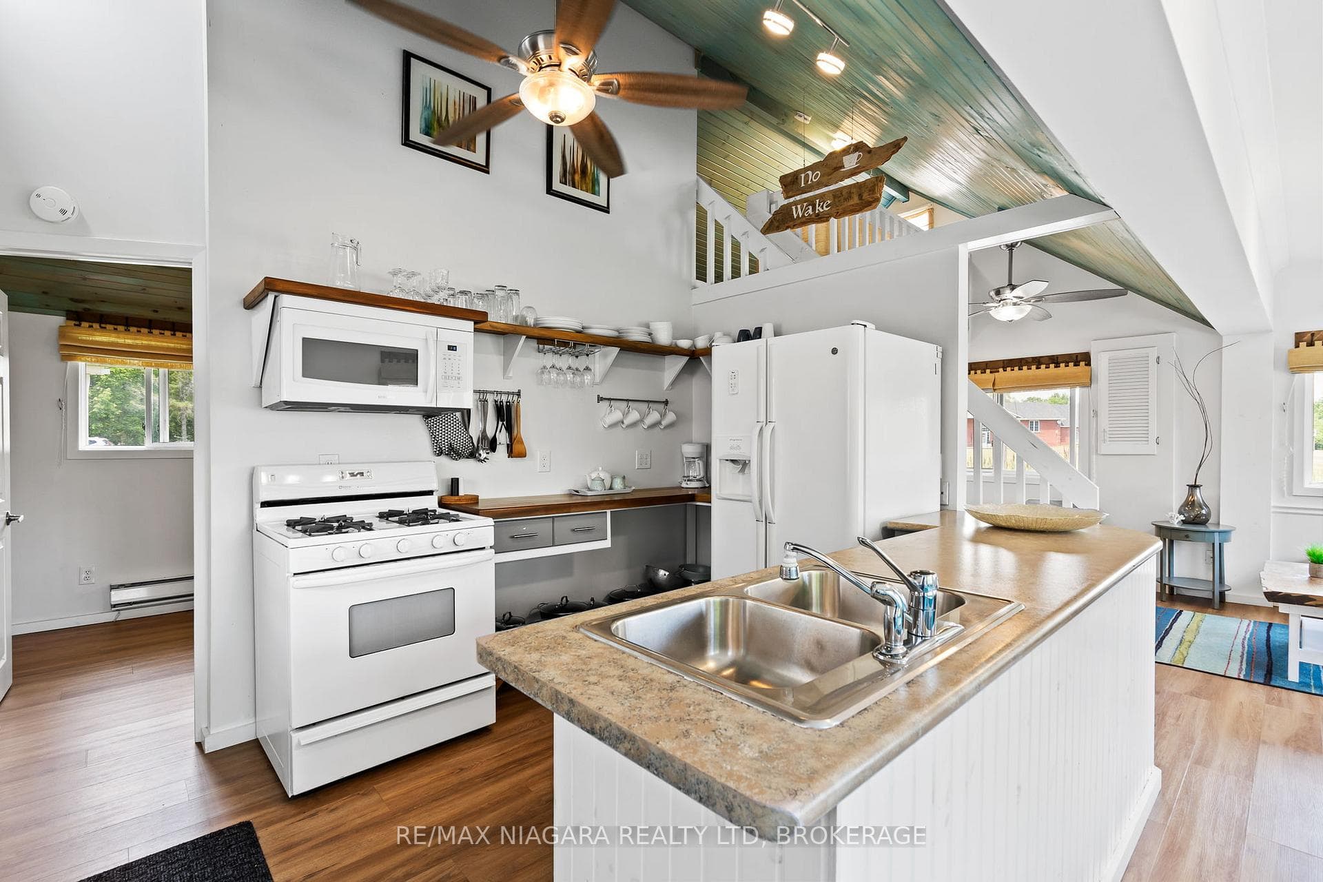 12343 Lakeshore Road photo 6