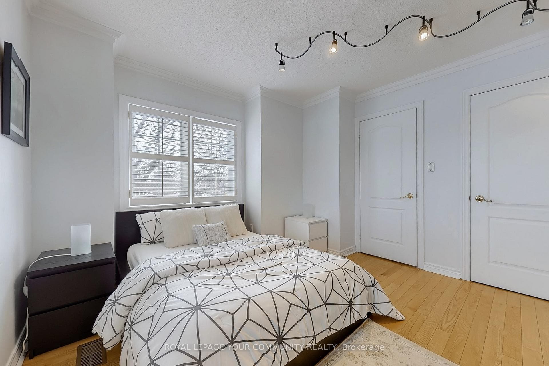 190 Harding Boulevard Unit 1 photo 40