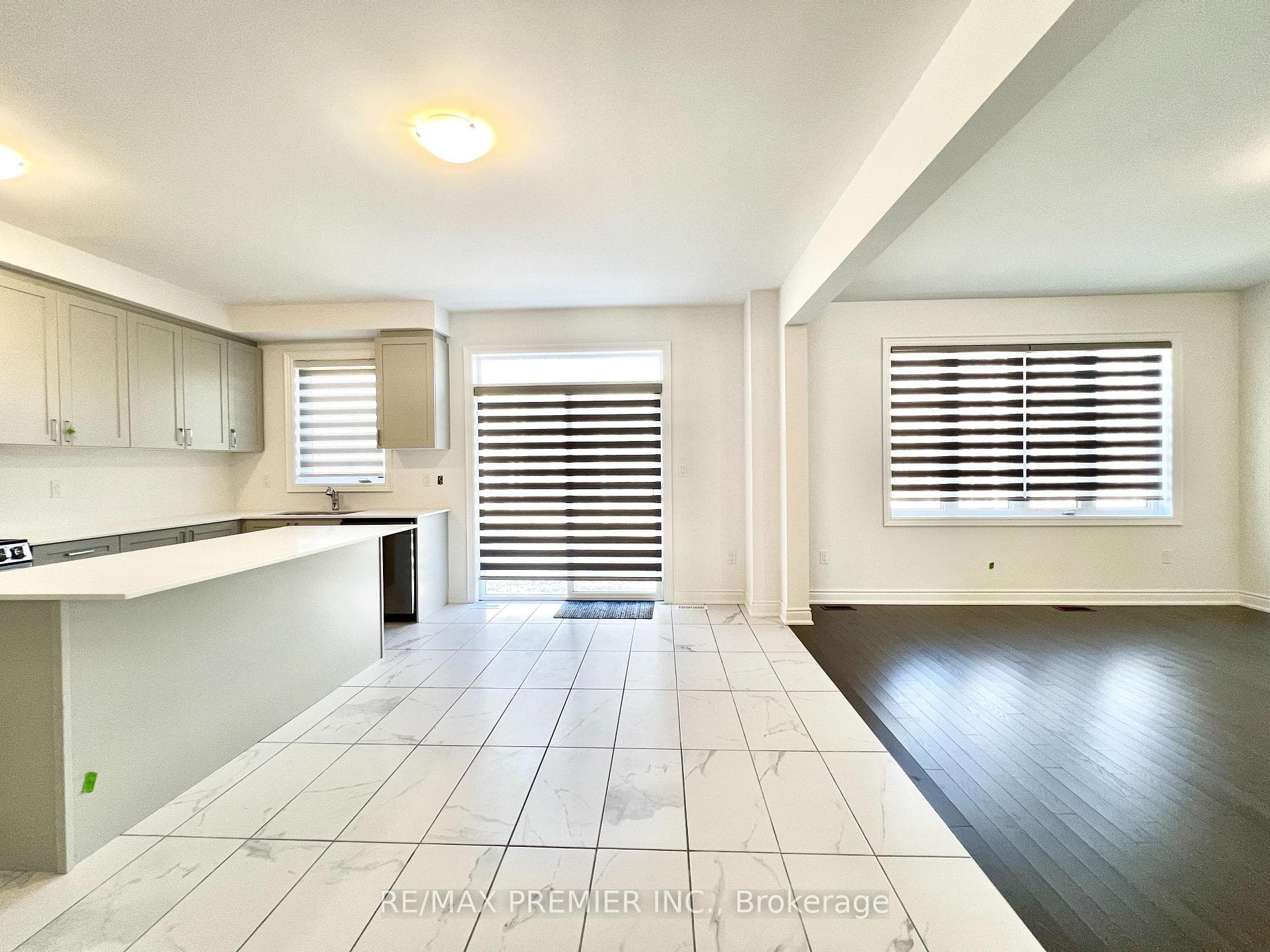32 Amber Drive photo 6