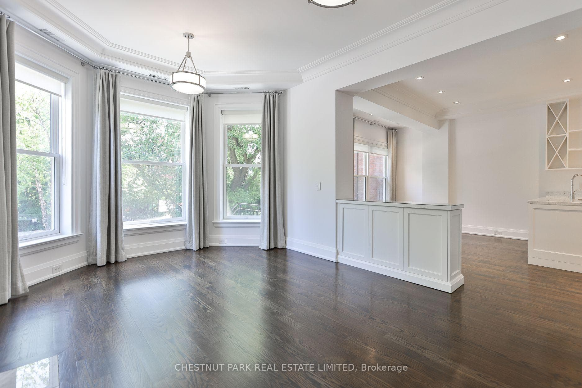 16 Scarth Road Unit 1 photo 7