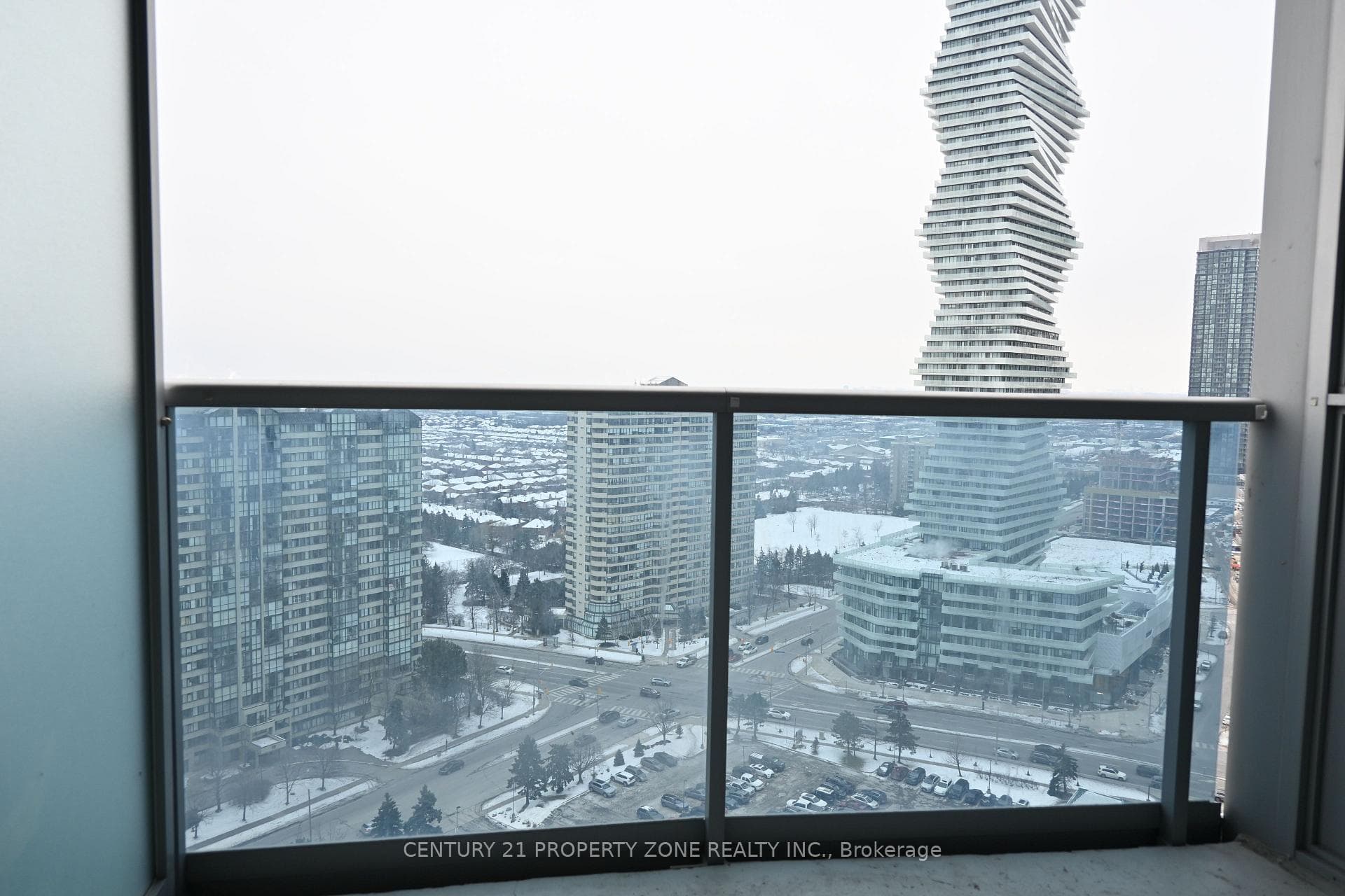 330 Burnhamthorpe Road Unit 2401 photo 18